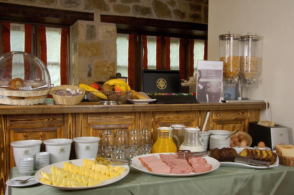 Voutiron Emotions Country Resort מראה חיצוני תמונה