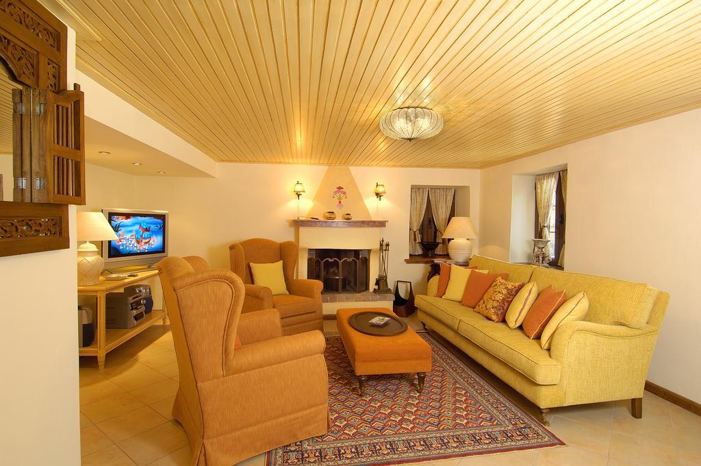 Voutiron Emotions Country Resort מראה חיצוני תמונה