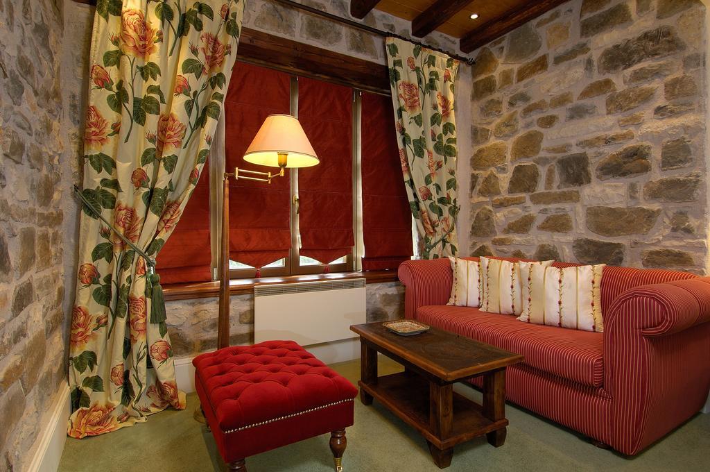 Voutiron Emotions Country Resort מראה חיצוני תמונה