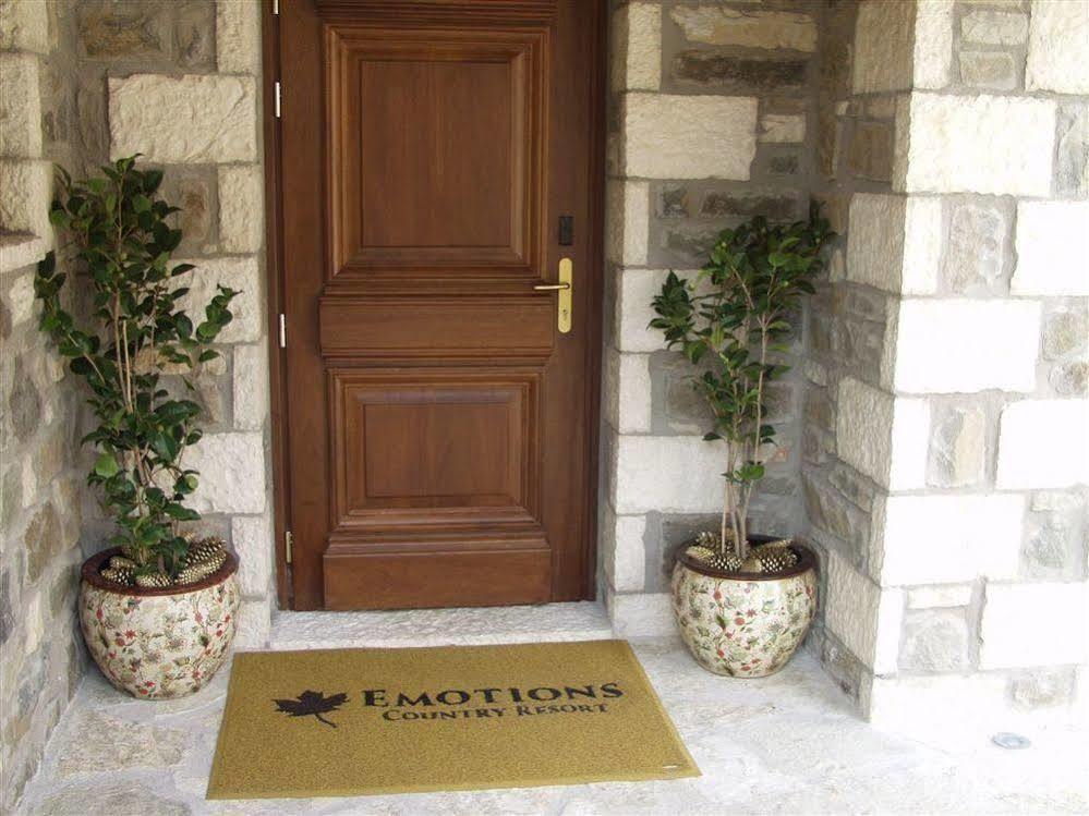 Voutiron Emotions Country Resort מראה חיצוני תמונה